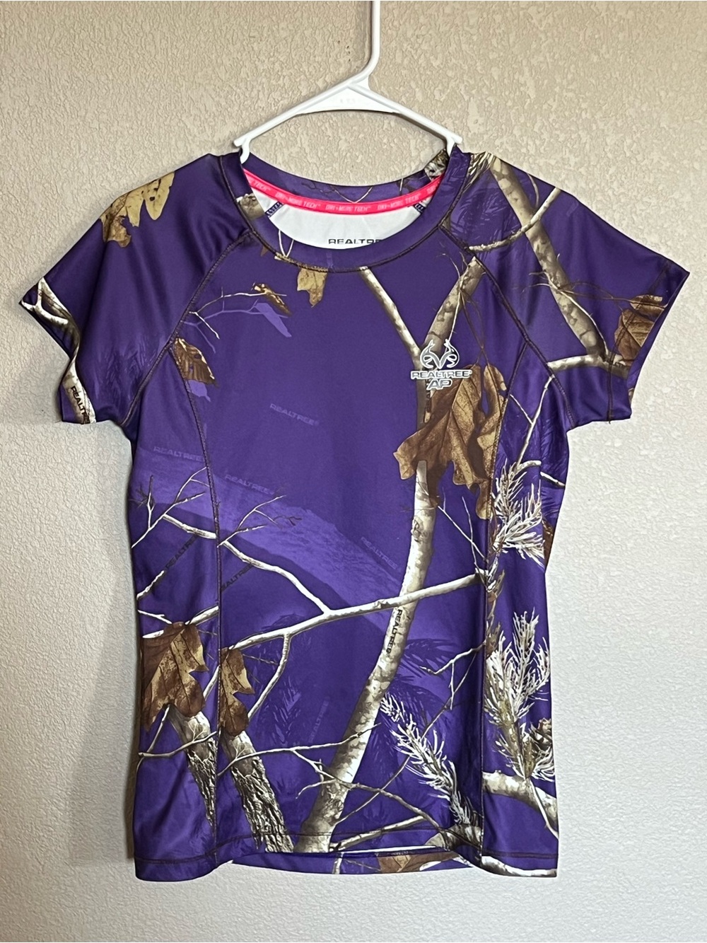 Realtree Purple Camo Performance Short Sleeve Tee
